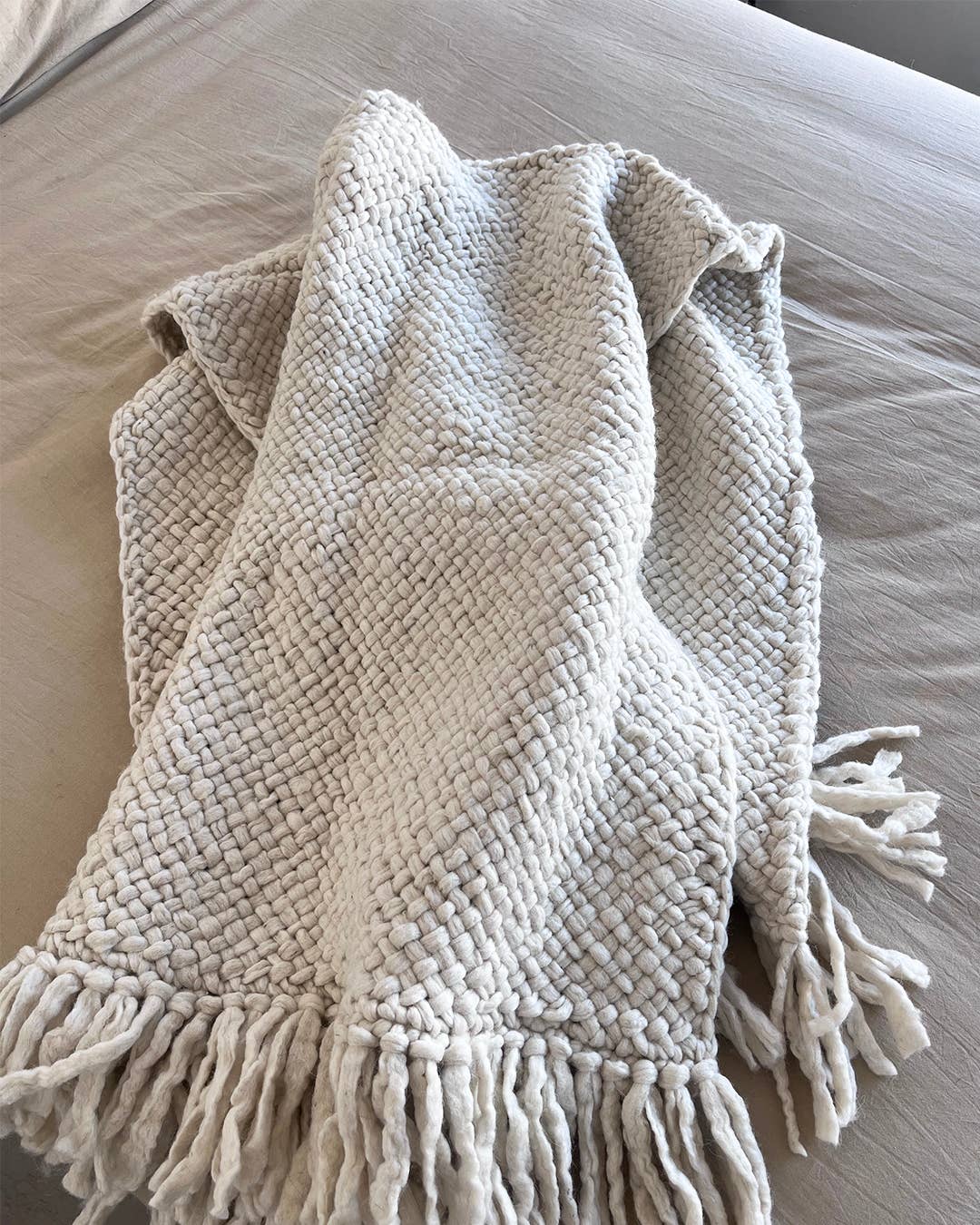 CHACO Goods - Wholesale Throw Blanket - Wool Throw – Natural (100% Hand-Dyed Sheep Wool)4