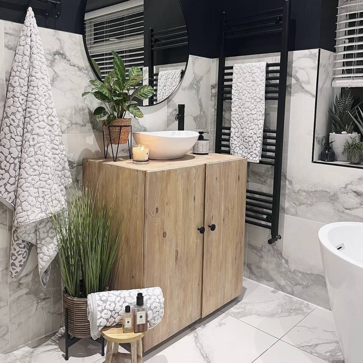 Allure Bath Fashions - Wholesale Bath towel - Luxury Jacquard Leopard Bath Towels - 100% Cotton8