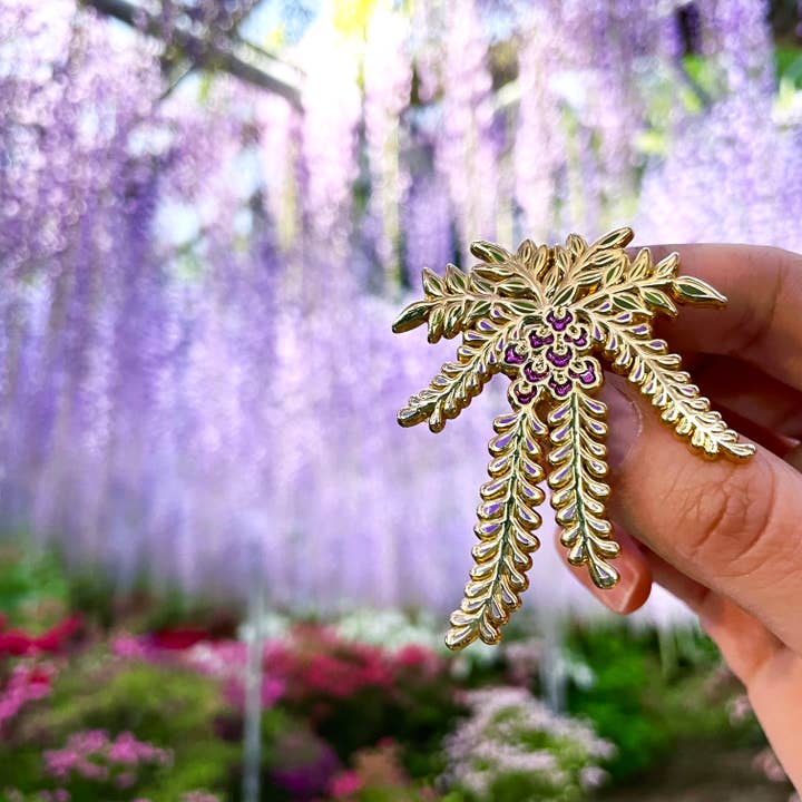 Wisteria • Broche florale Fuji japonaise pour la vente par Shishido Creative