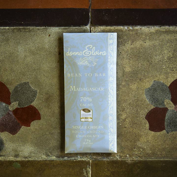 DONNA ELVIRA dolceria di Roccasalva Elvira - Wholesale Chocolate Bar - Madagascar single origin chocolate3