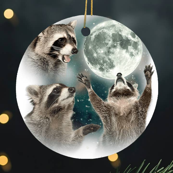 Adorno Navideño Divertido de 3 Mapaches Aullando a la Luna para venta al por mayor de House Of Rodan