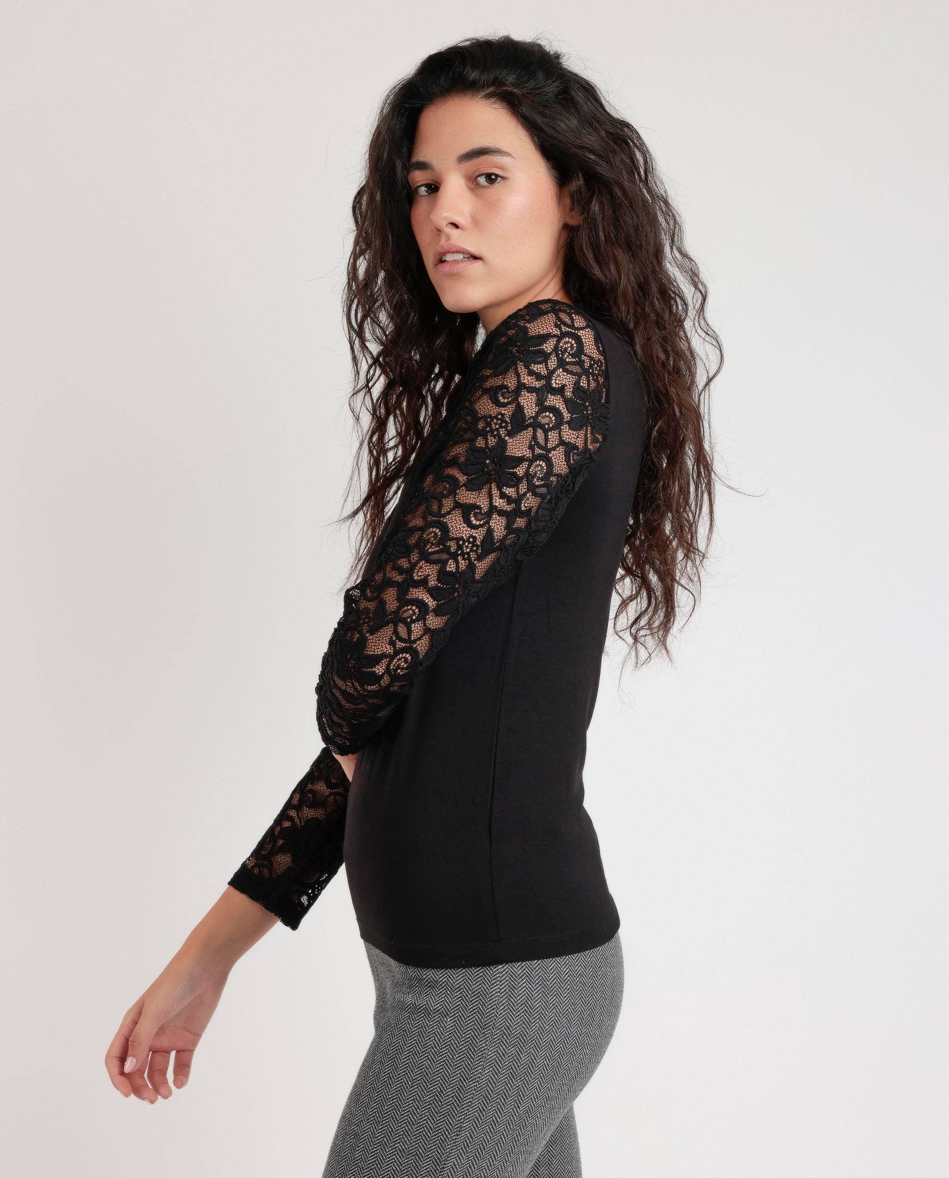 ADMAS - Wholesale T-Shirt - Men's - Lace Piece Long Sleeve Tshirt1