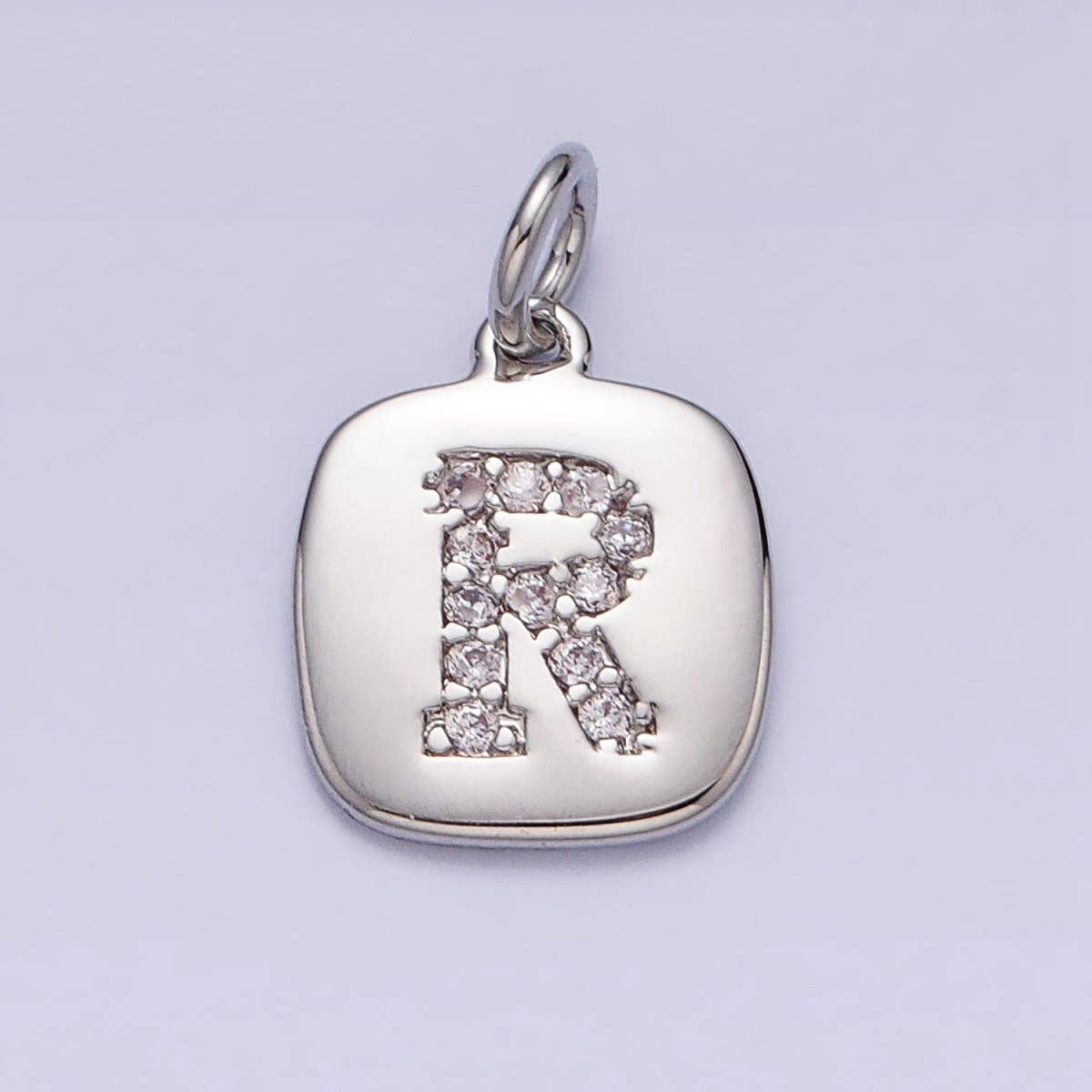Aim Eternal - Vente Breloques/médailles personnalisées - Pendentif personnalisé avec initiale en pavé micro CZ carré argenté clair | A-266-A-27817