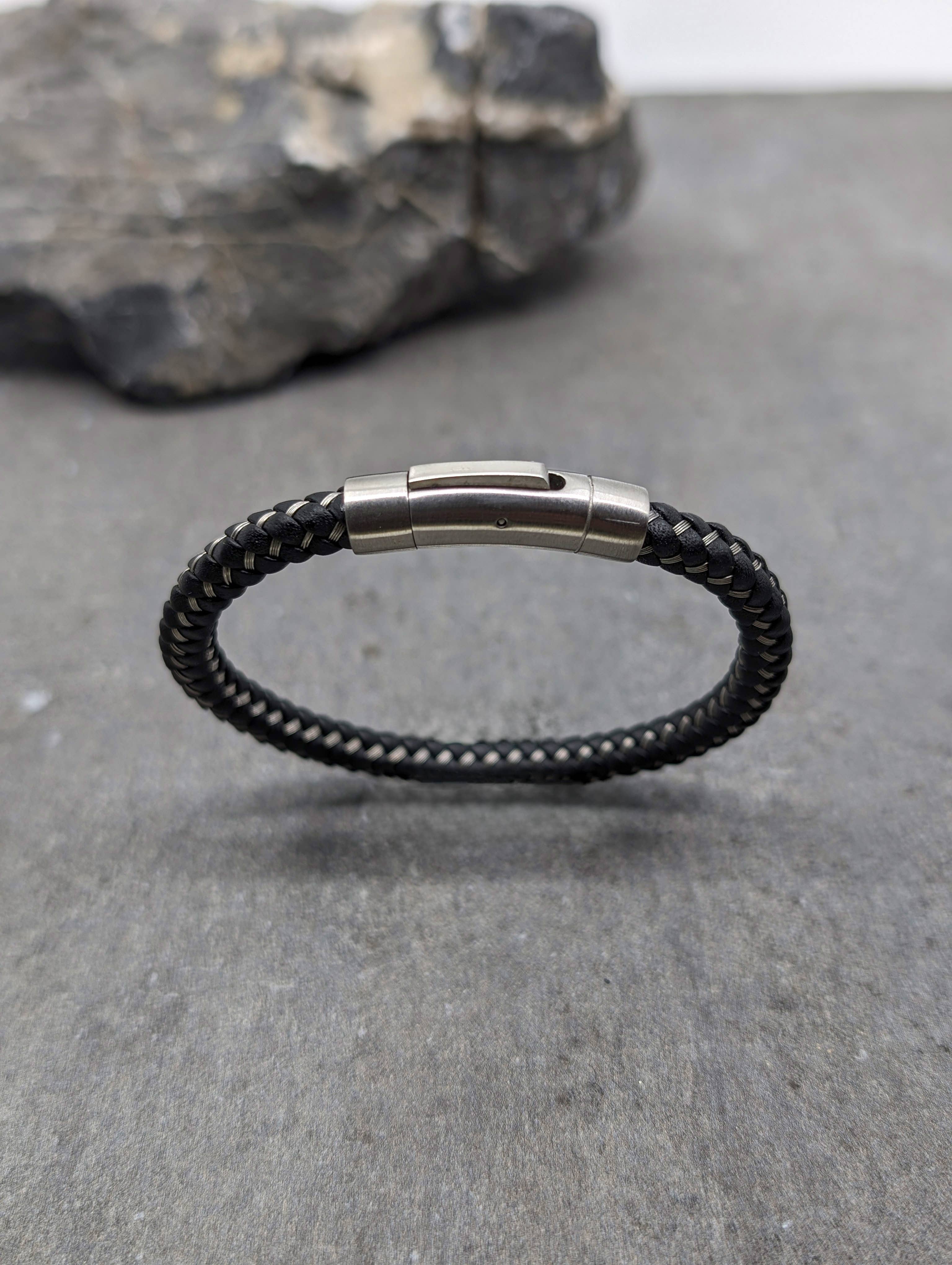 IKOBA - Wholesale Jewelry - Men's - MEN'S ROUND LEATHER BRACELET1