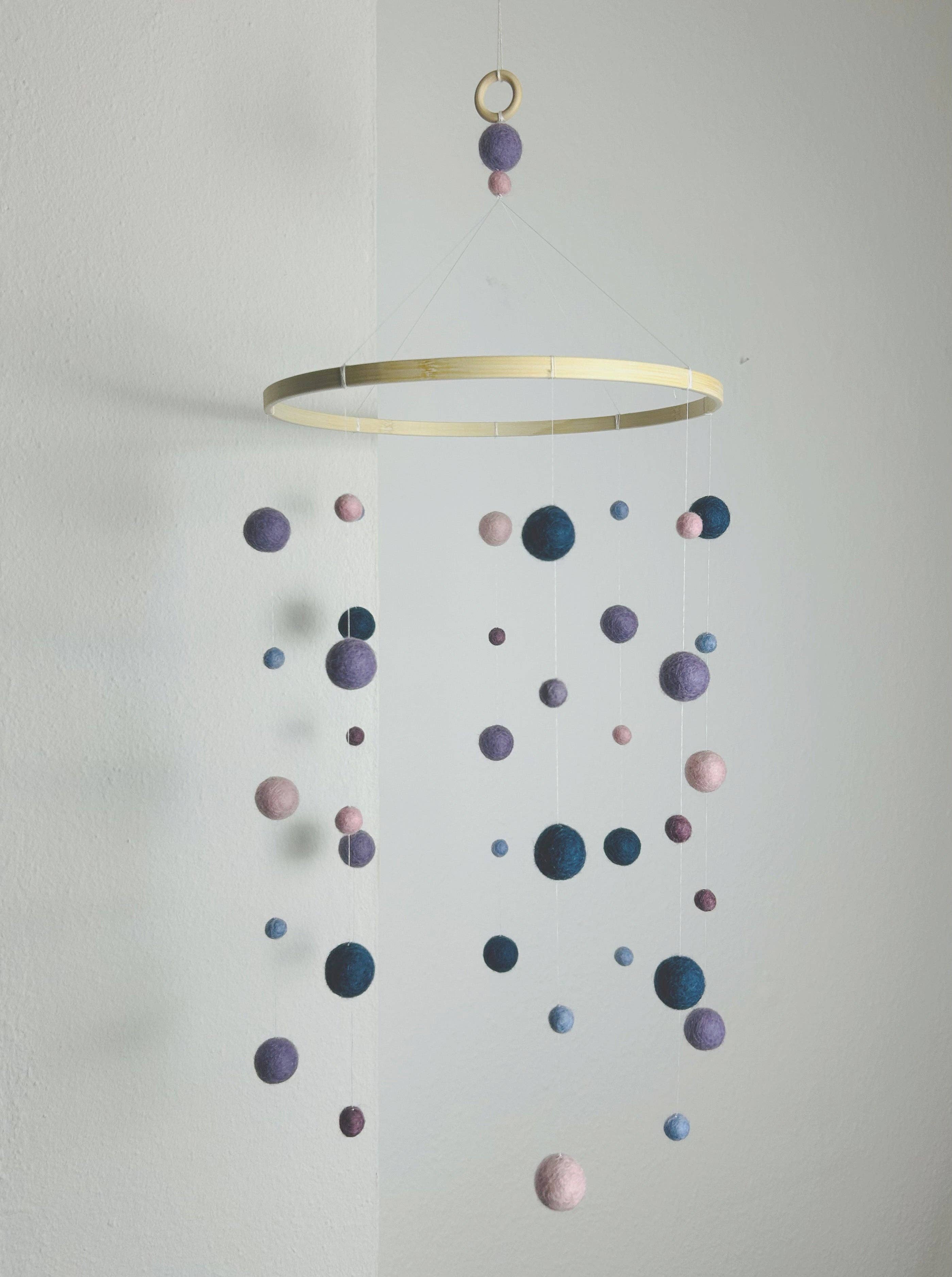 SANS.design - Wholesale Baby Mobile - Baby mobile made of felt balls2