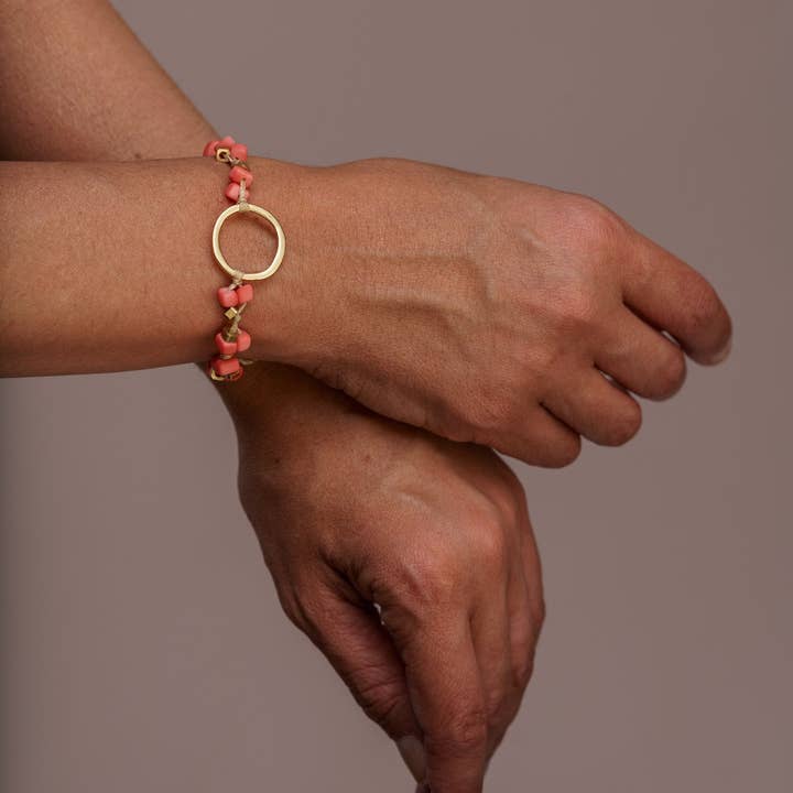 Pretty Pink Eco-Jewellery – wholesale Beaded bracelet – Dainty Tagua Bracelet13