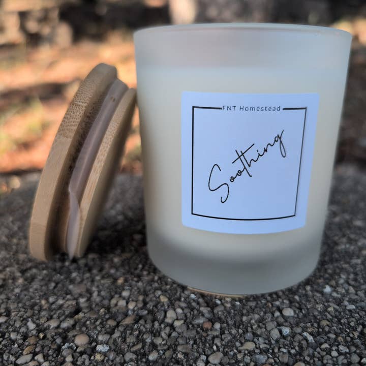 Lenitiva - Candela con Elemi Calmante e Arancia Rossa per la vendita all'ingrosso da parte di FNT Homestead