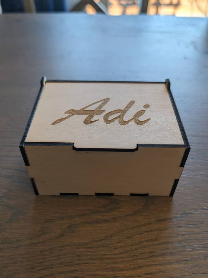 Scatola incernierata personalizzata per la vendita all'ingrosso da parte di Material Concepts