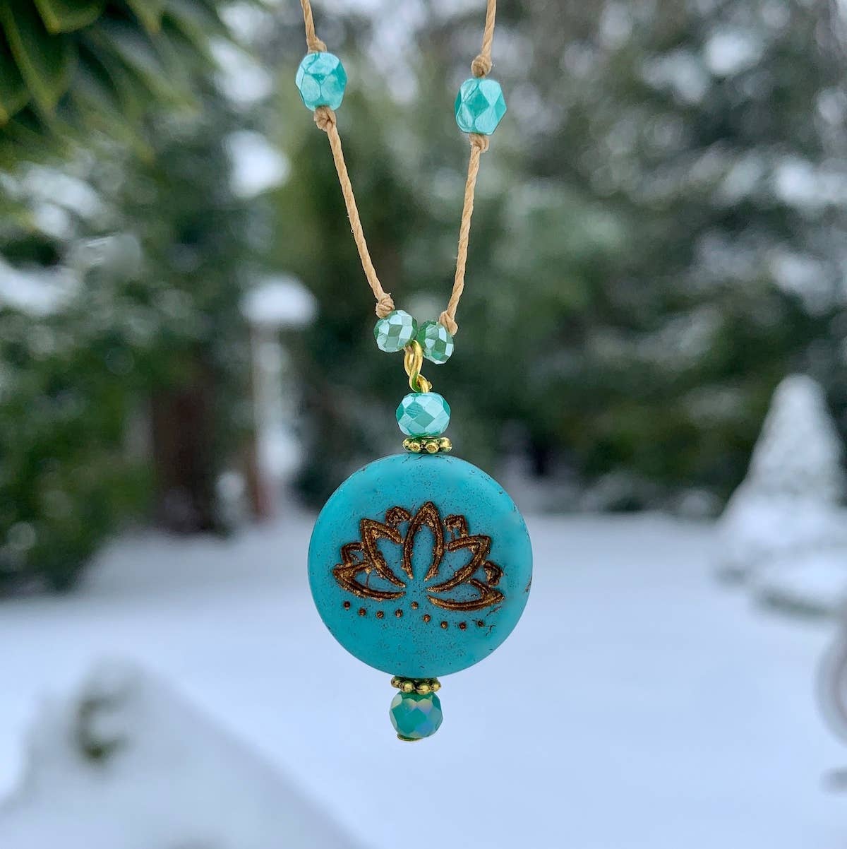 Marlene VanBeek Jewelry – Colar pingente/pendente por atacado – Colar de Lótus - 6 Cores6