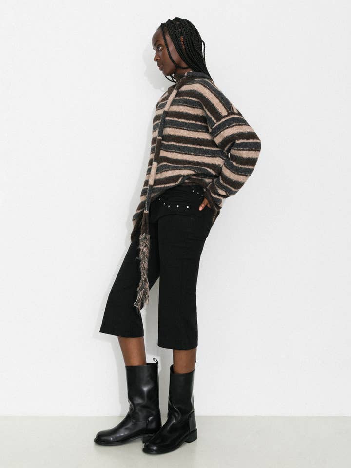 CUBIC - Wholesale Knit Sweater - Women's - Retro Striped Pullover Sweater with Scarf9