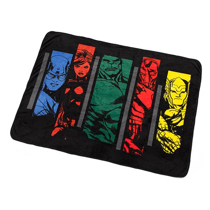 Avengers - Team Assemble Strips Fleece Tæppe for engroshandel hos Official Store