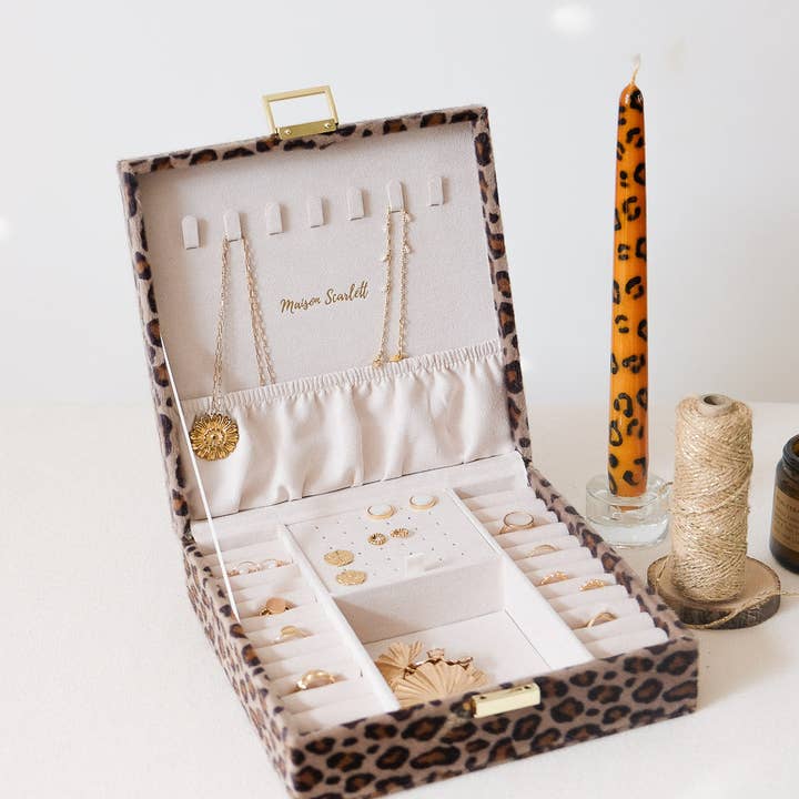 Anne leopard jewelry box for wholesale on Faire