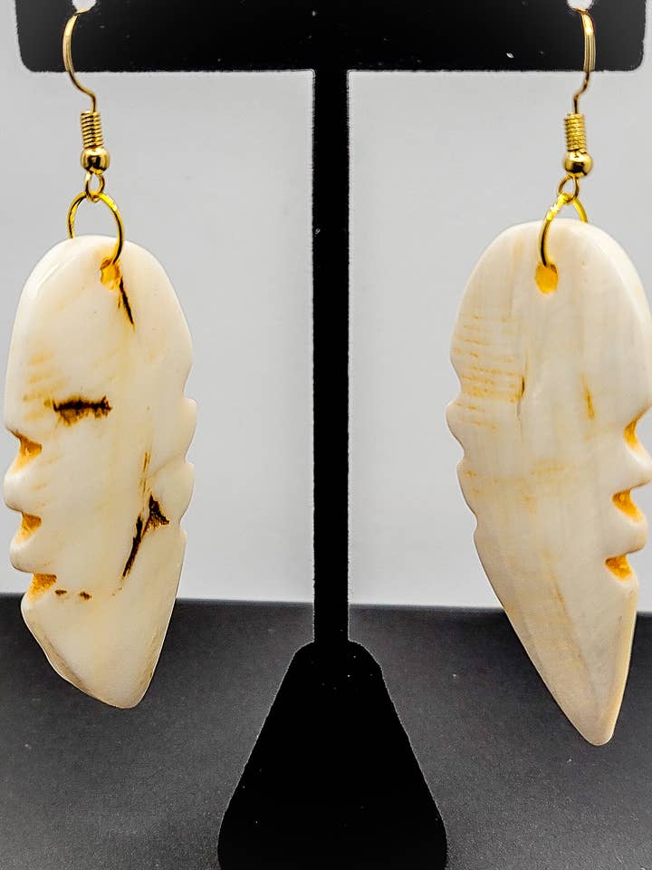 Orecchini a forma di foglia per la vendita all'ingrosso da parte di L. Styles, LLC