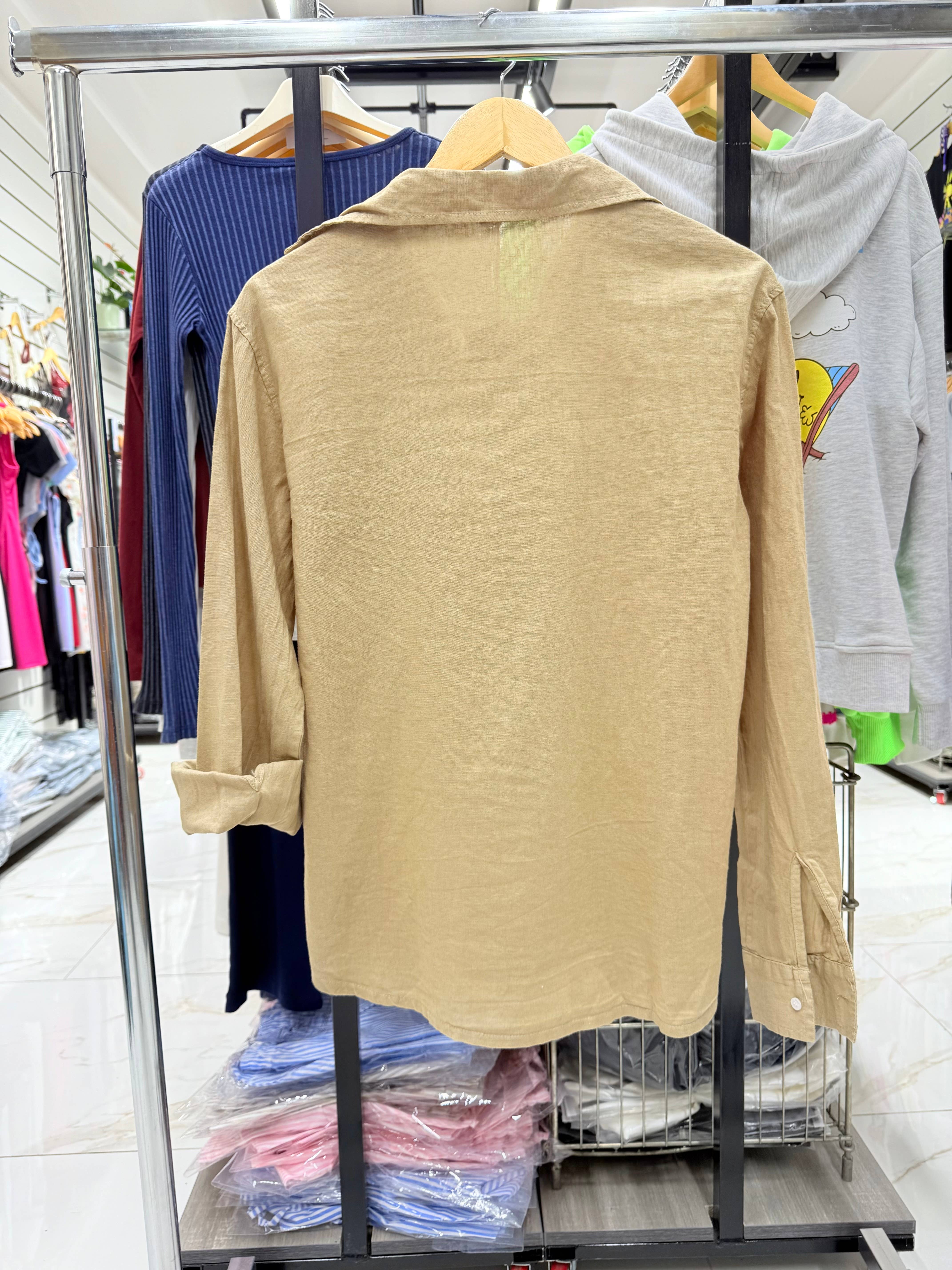 Chilli Girl Collection - Wholesale Blouse - Women's - Classic collared linen shirt 3