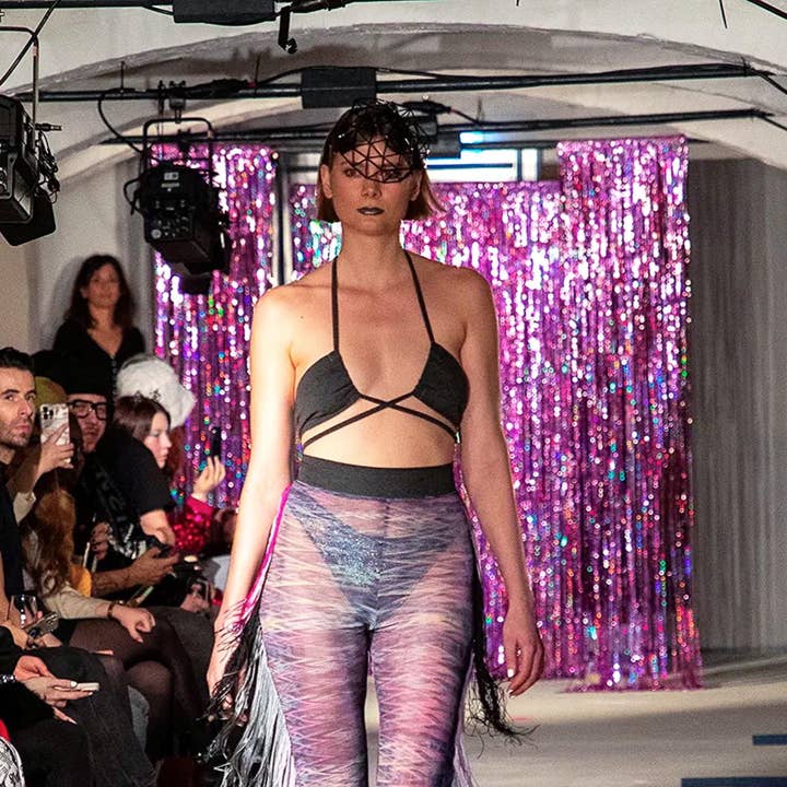 SEMAINE DE LA MODE DE BERLIN Hiver 02 "Ensemble Festival" pour la vente par Lettau l|. Art Fashion