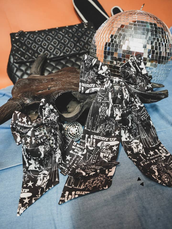 2 Fly Co - Wholesale Screen Printed T-Shirt - Women's - WESTERN PREP BOW *TEJAS THINGS2