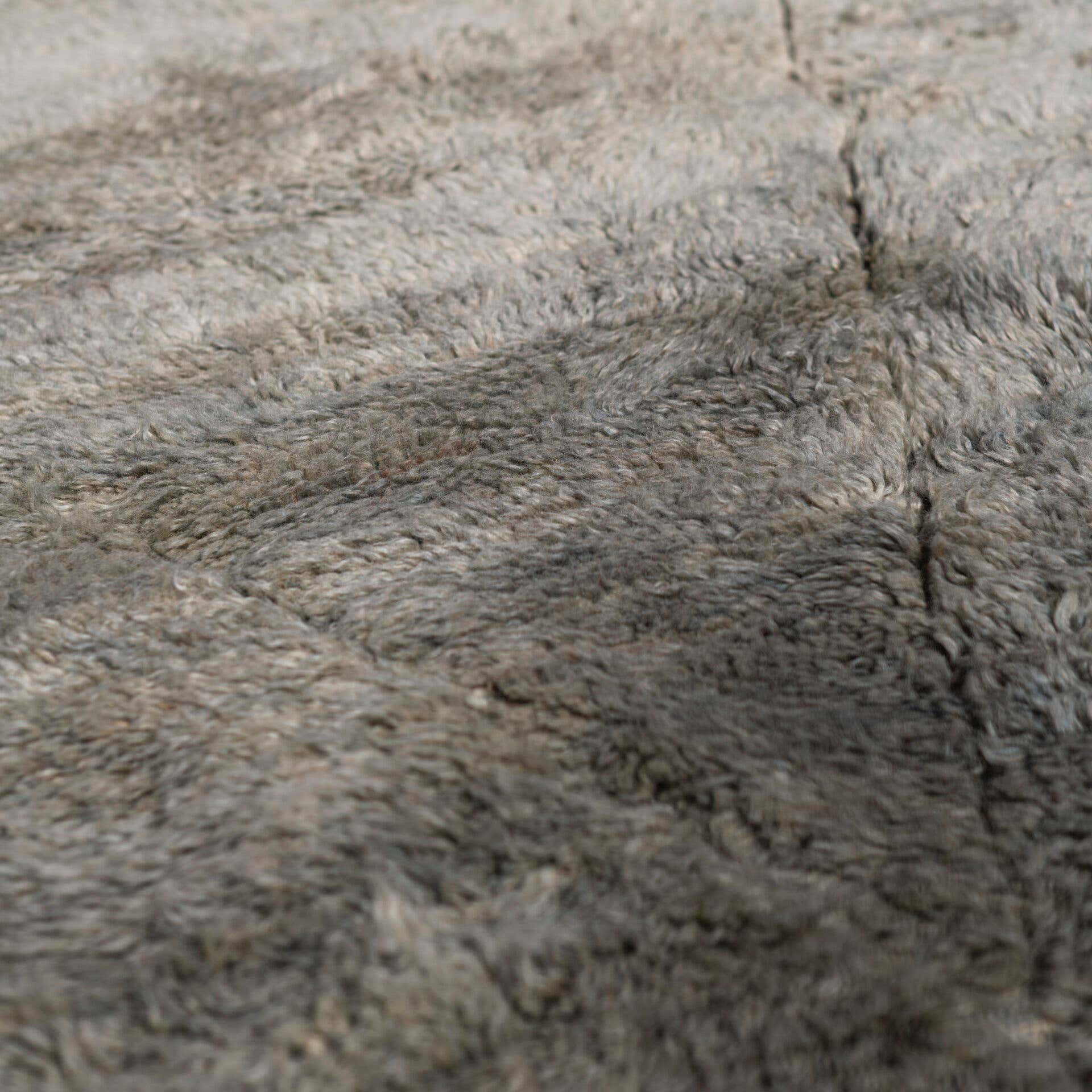 BerberNest - Wholesale Area Rug - Premium Hand tufted Gray Beni Mrirt Moroccan Rug4