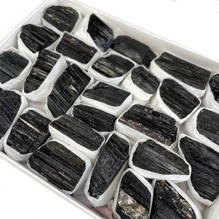 Rock Paradise - Vente Pierre et cristal de spiritualité - Boîte de cristaux bruts de tourmaline noire3