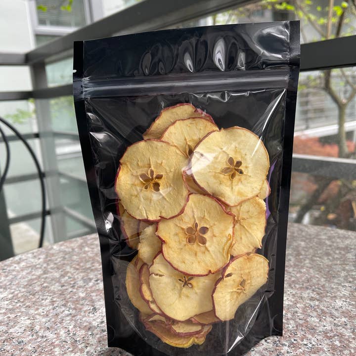 David Blake Cocktails - Wholesale Dried/dehydrated fruit - 30+ Piece Small Apple Bag1
