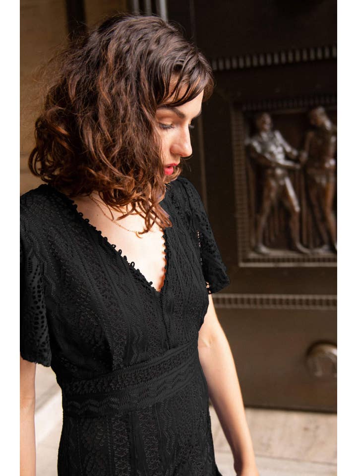 Black Bonnie Crochet Knit Midi Dress Lining Short Sleeves for wholesale on Faire5