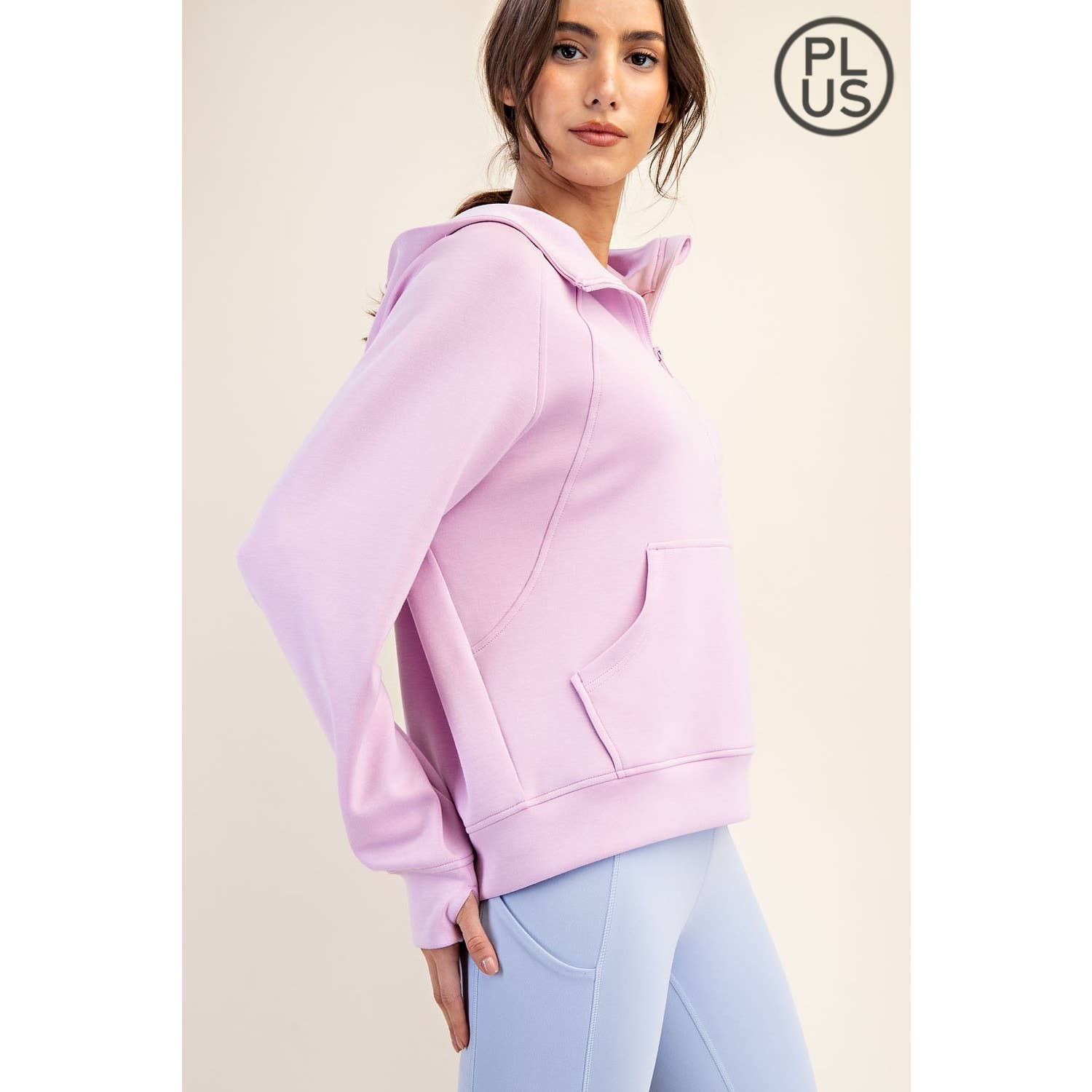 Rae Mode - Vente Veste de sport – femme - VESTE À CAPUCHE QUART DE ZIP EN SCUBA MODAL GRANDE TAILLE1