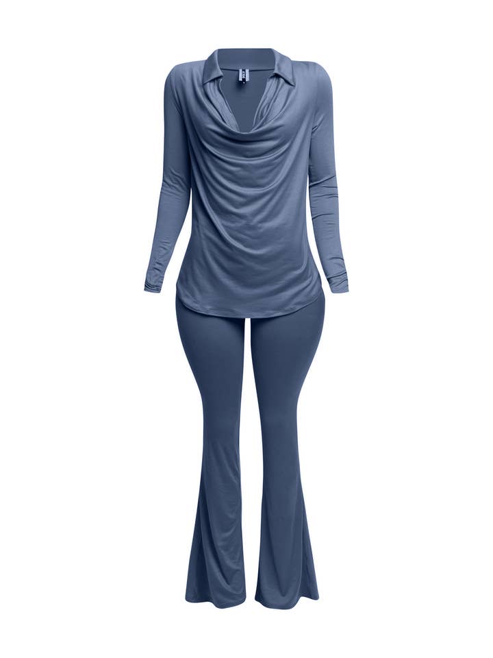 PLUS SIZE Set med halsringad krage och flarebyxor för wholesale av K Too