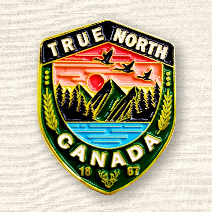 True North Heritage Crest Emaille-Pin für den Großhandel von Northern Icons Canada