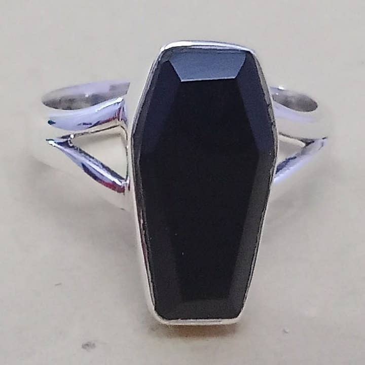 925 Sterling Silver Black Onyx Coffin Gemstone Ring for wholesale by Rishi Jewelry