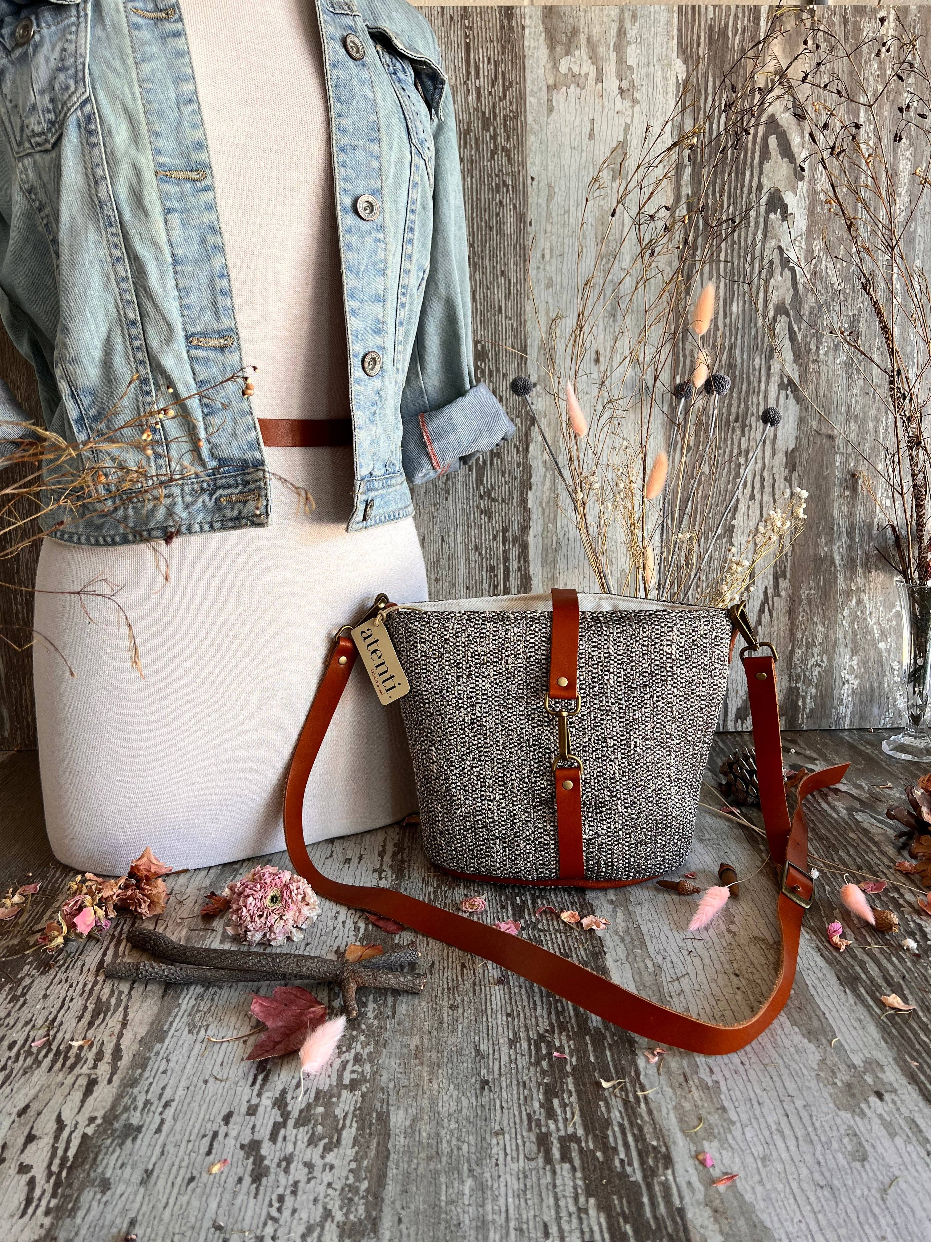 Atenti - Venta al por mayor Bandolera - Mujer - Bolsa tipo bombonera Cinder Halle6