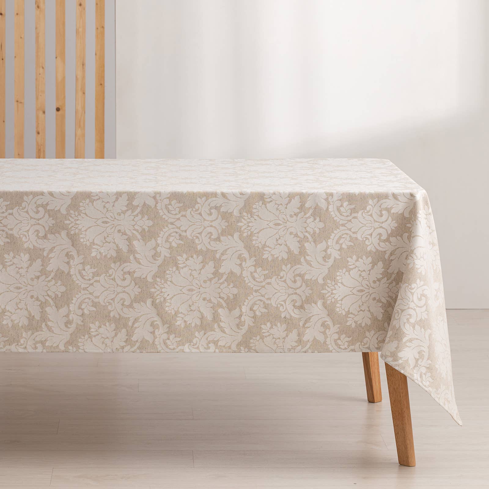 GAMUSI – wholesale Duk – Vattentät jacquardduk i bomull med blommönster från DAMA25