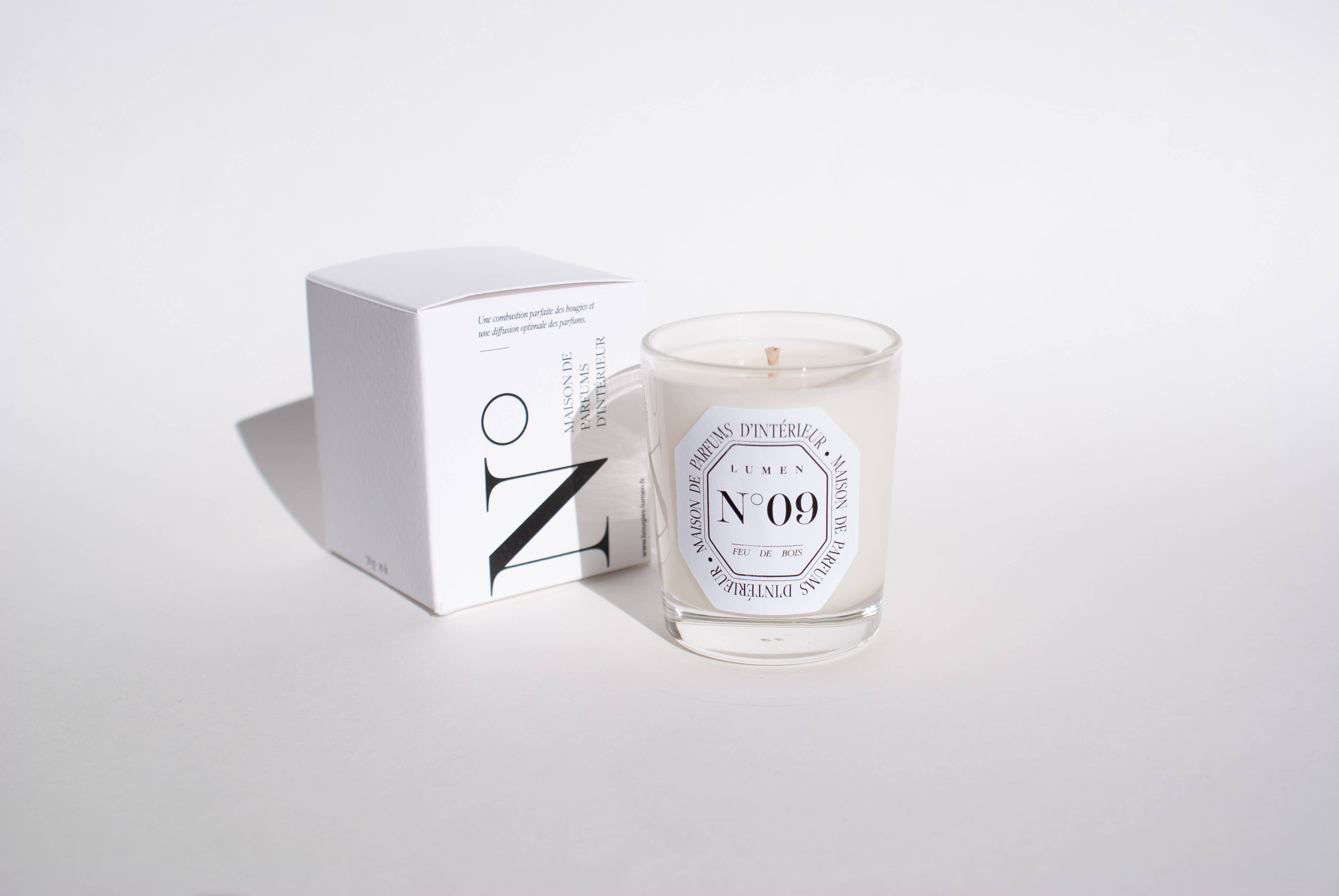 LUMEN - Wholesale Novelty Candle - Small Candle No.09 - Intense Wood Fire0