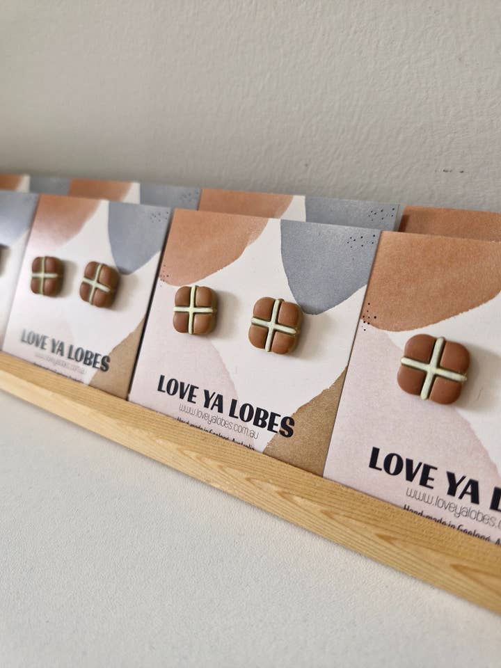 Hot Cross Bun Øreringe for engroshandel hos Love Ya Lobes