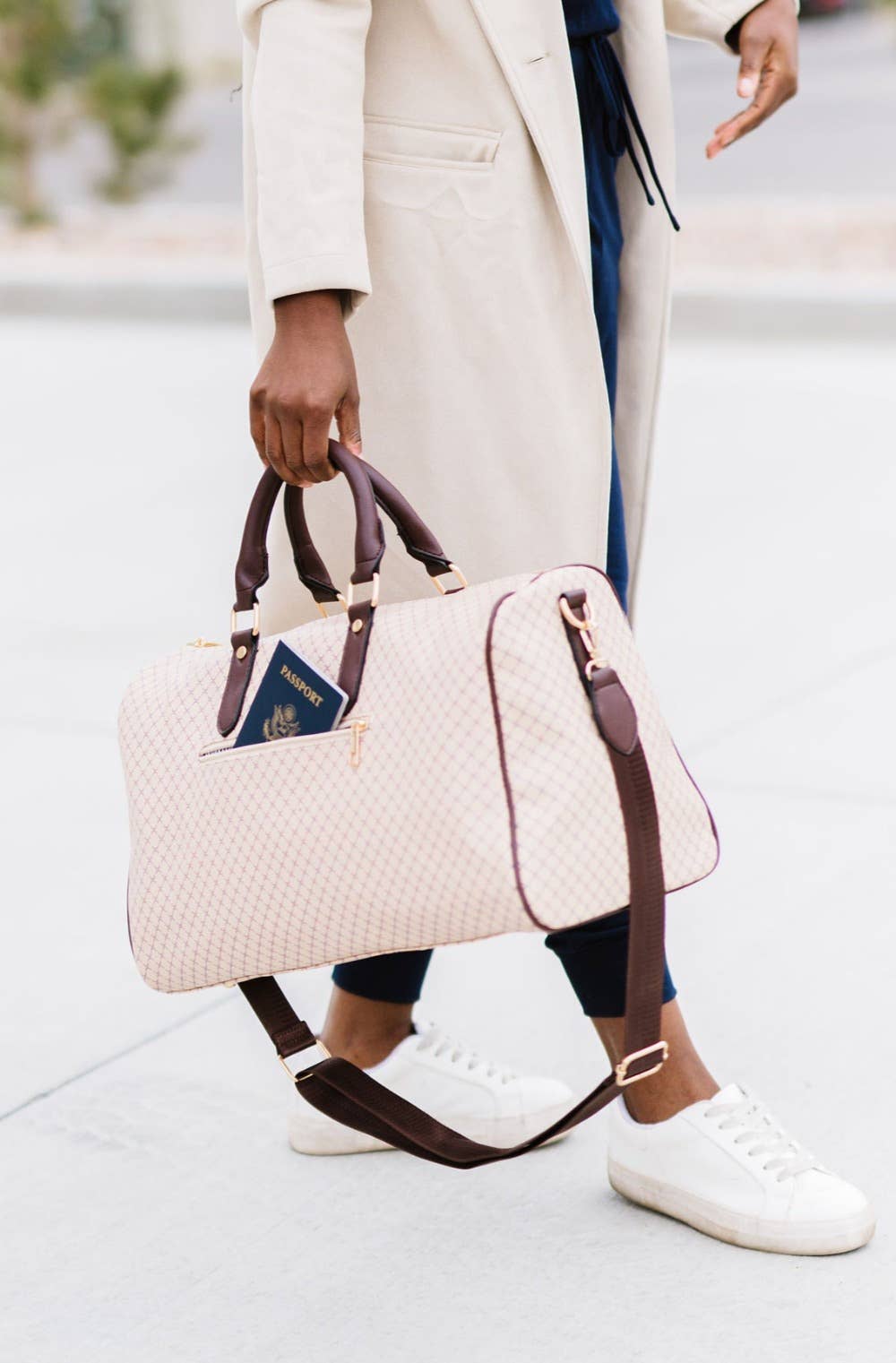 modern and chic - Wholesale Weekender Bag - Women's - Vanessa Overnighter4