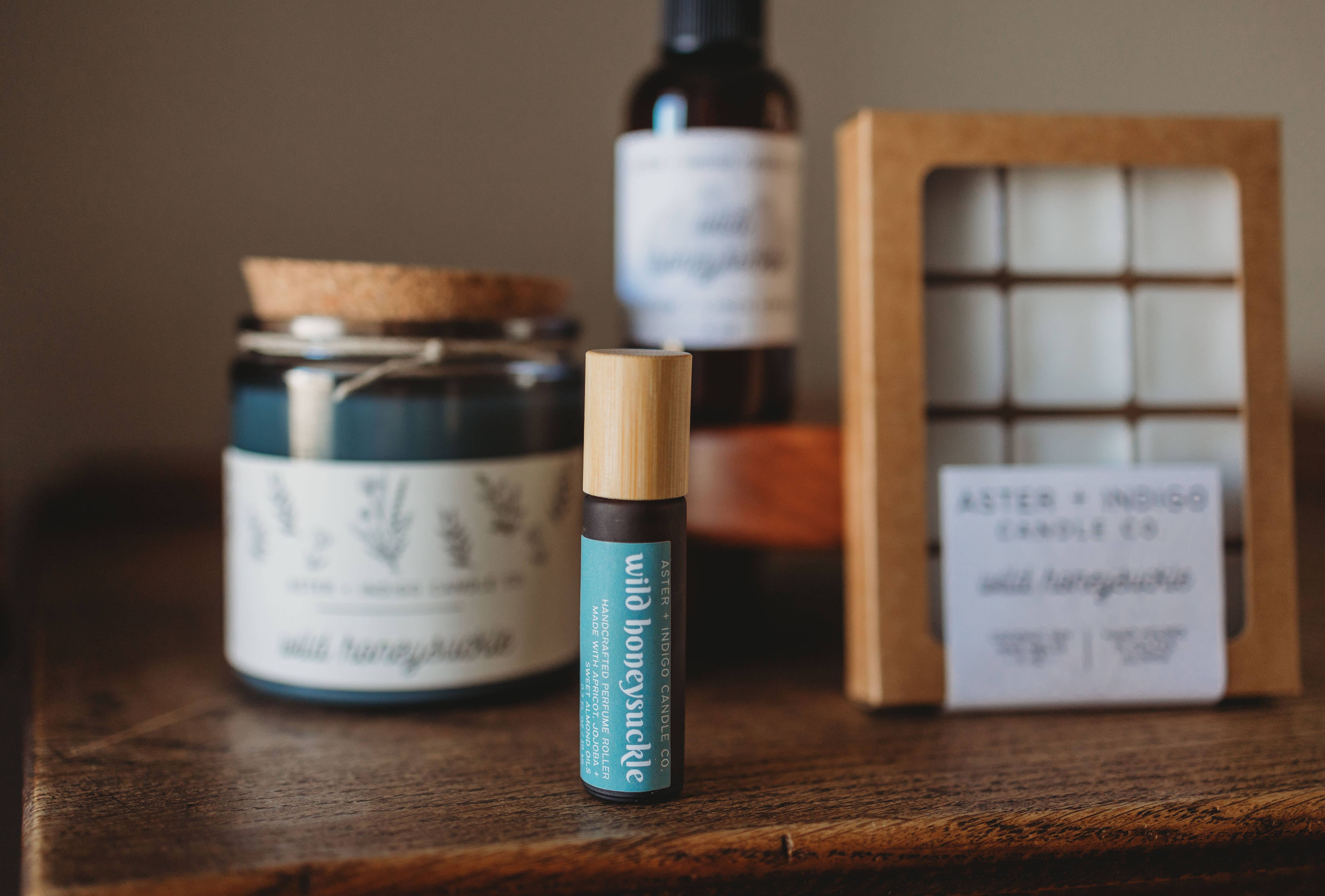 Aster + Indigo Candle Co. - Vente Bougie en bocal - Chèvrefeuille sauvage | Bougie printemps-été3