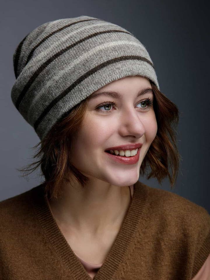 Gray Sheep Wool Damen Mütze mit Streifen für den Großhandel von Mongulai