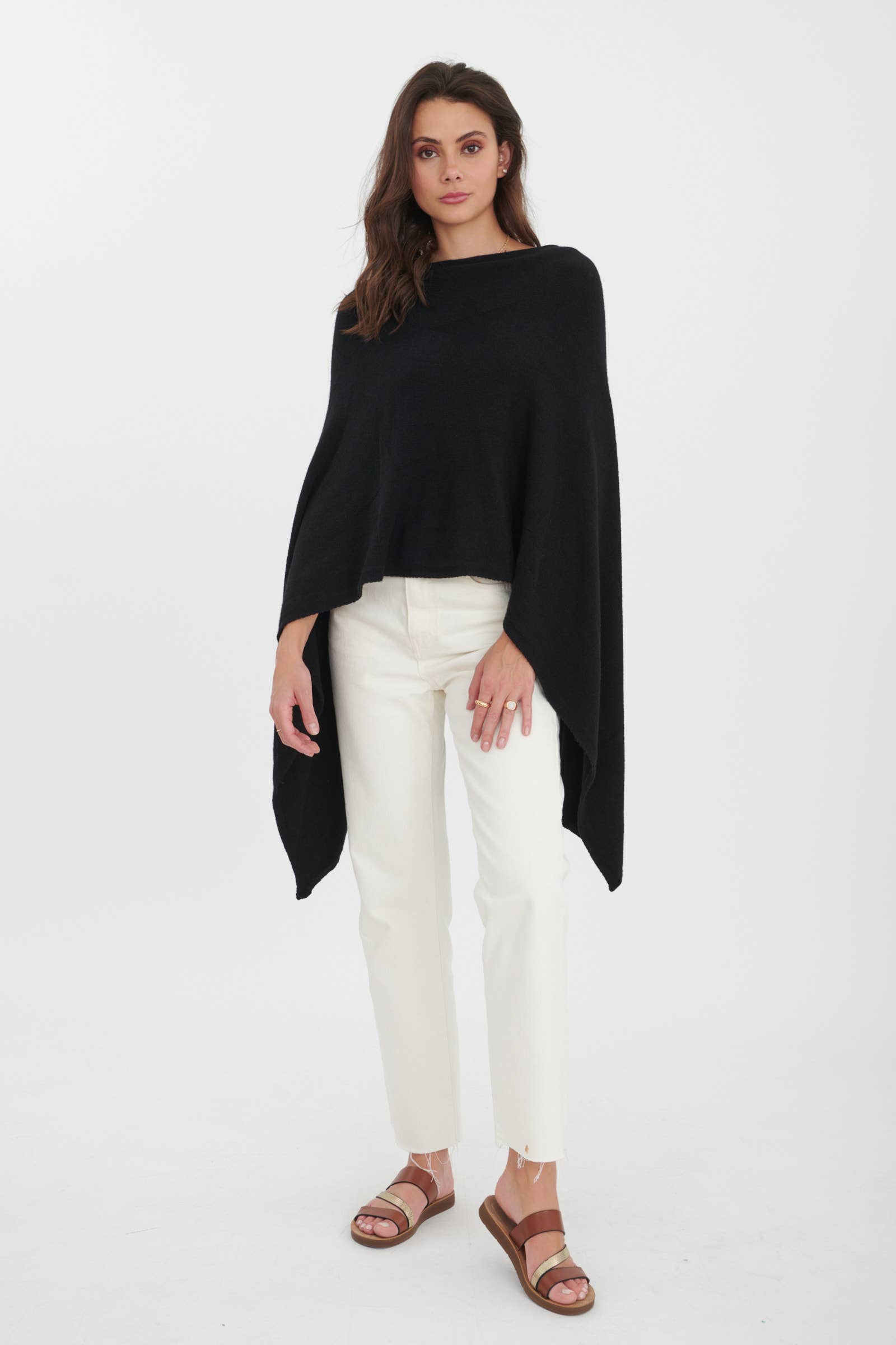 ORNELLA PARIS - Wholesale Poncho - Women's - LEL-P0076 'star' poncho10