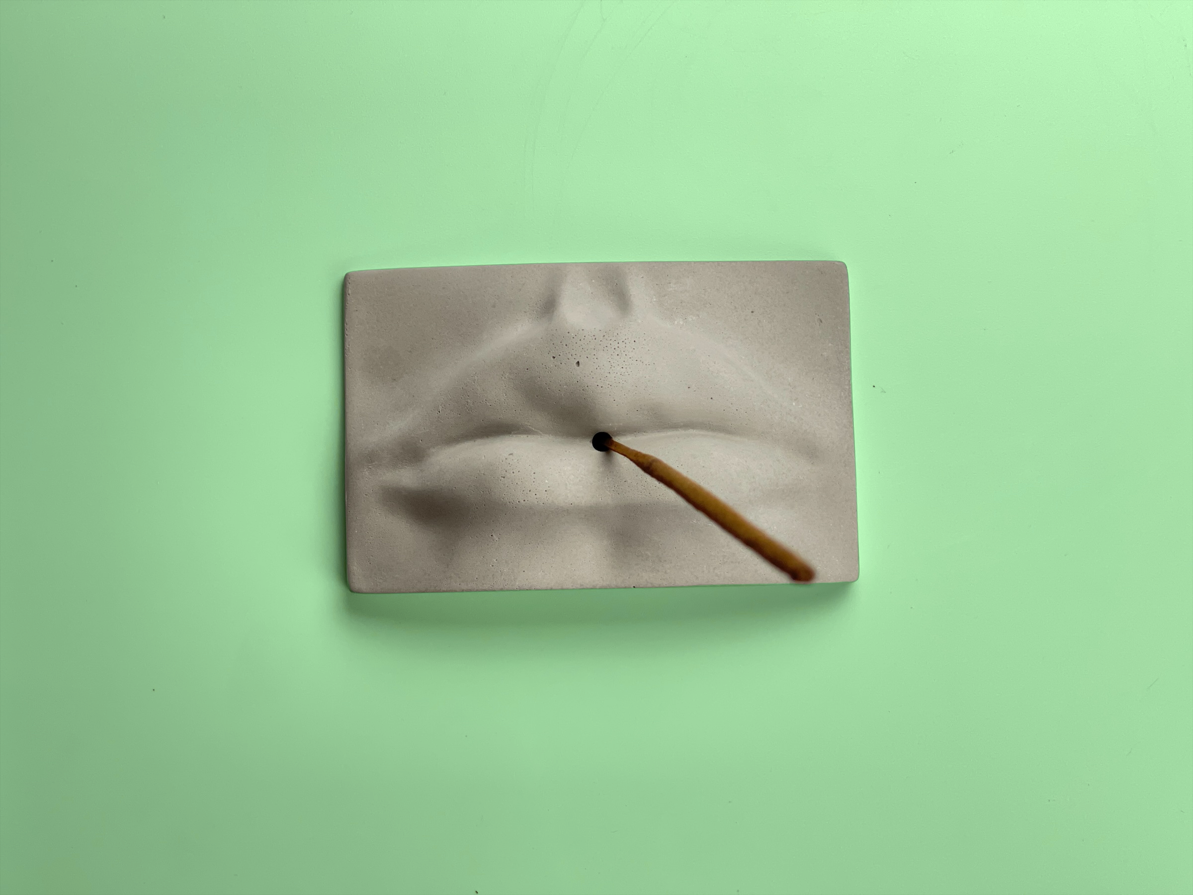 Planters Made in the USA – wholesale Rökelsehållare – Läppformad rökelsehållare i betong, aromstickshållare - present för yoga eller reiki4