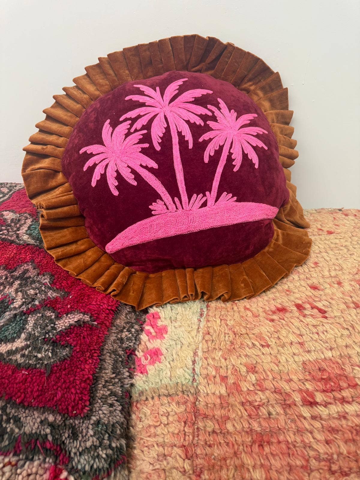 ToutVintage - Wholesale Throw Pillow Cover - Cushion cover with suzani embroidery Palmtree4