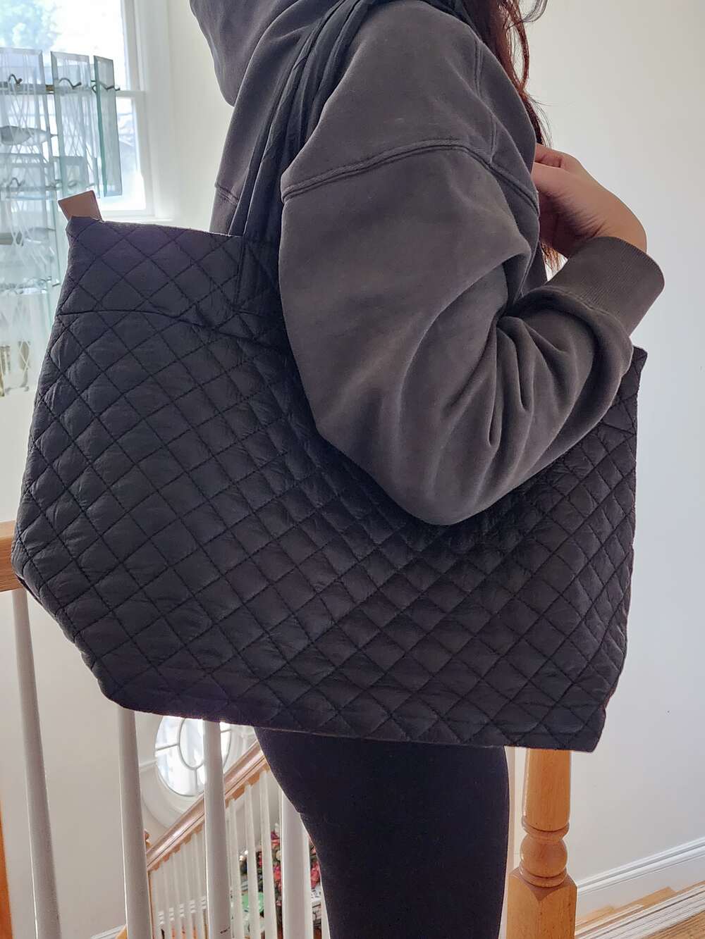 Hatzzi - Wholesale Tote Bag - Women's - Large Nylon Quilted Puffer Top Zip Tote1