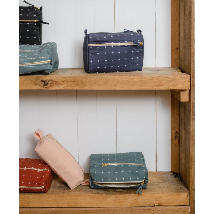 Anchal - Vente Trousse de toilette – femme - Trousse de toilette moyenne en point de croix7