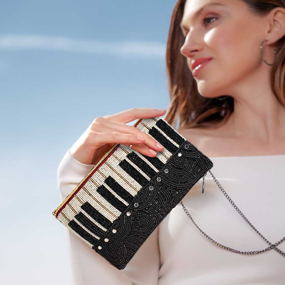 Mary Frances Accessories – wholesale Crossbody bag – Women's – Keys to My Heart Beaded Piano Keys Crossbody Phone Bag7