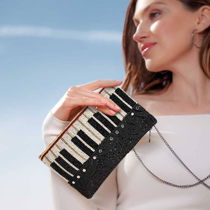 Mary Frances Accessories – wholesale Crossbody bag – Women's – Keys to My Heart Beaded Piano Keys Crossbody Phone Bag7