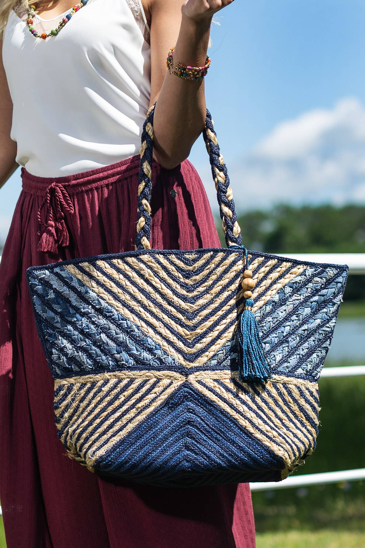 Kobe Jute Shoulder Bag for wholesale on Faire1