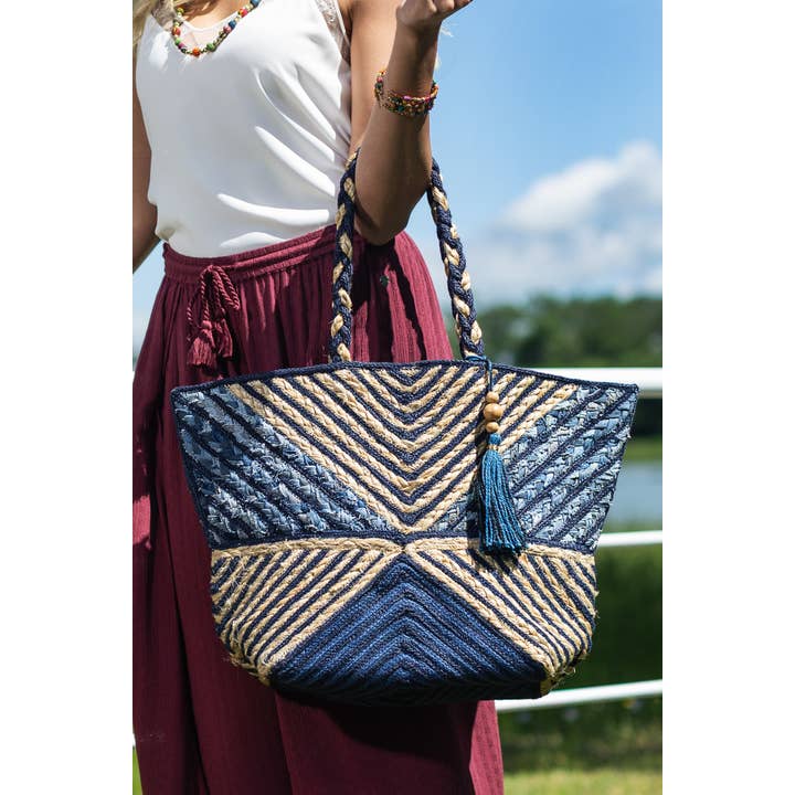 Kobe Jute Shoulder Bag for wholesale on Faire1