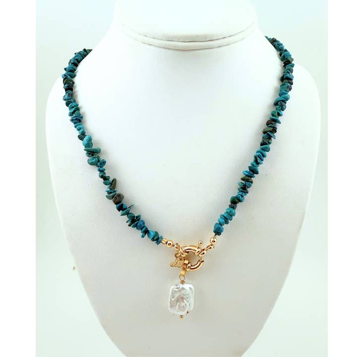 SN490TQ Naturlig Turkis Halskæde med en rektangulær ferskvandsperle for engroshandel hos Sai Brazil