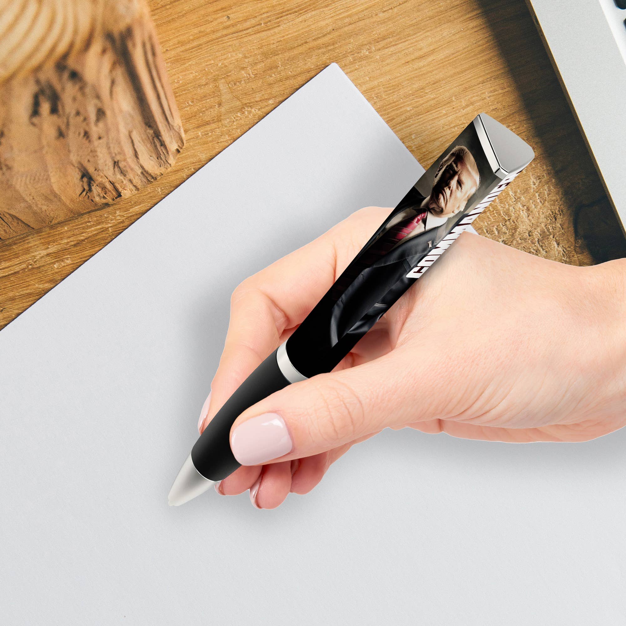 GMG Works - Vente Stylos - Stylo à bille Trump « Commander in Chief », 3 faces5