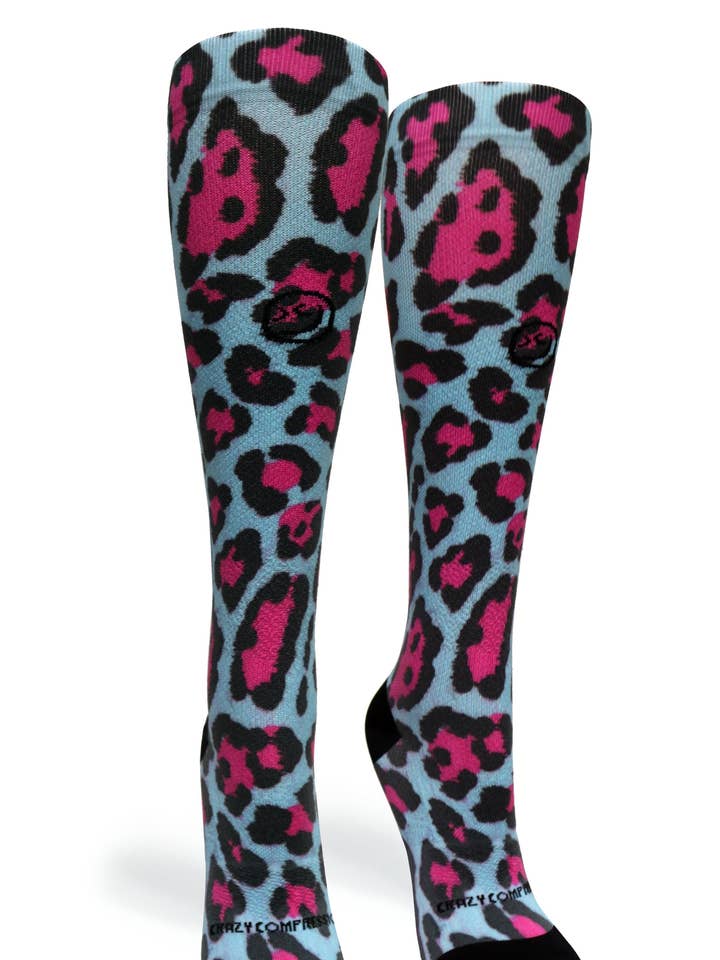 360 Cheetah Blue OTC compressiesokken (standaard en extra breed) voor wholesale door Crazy Compression