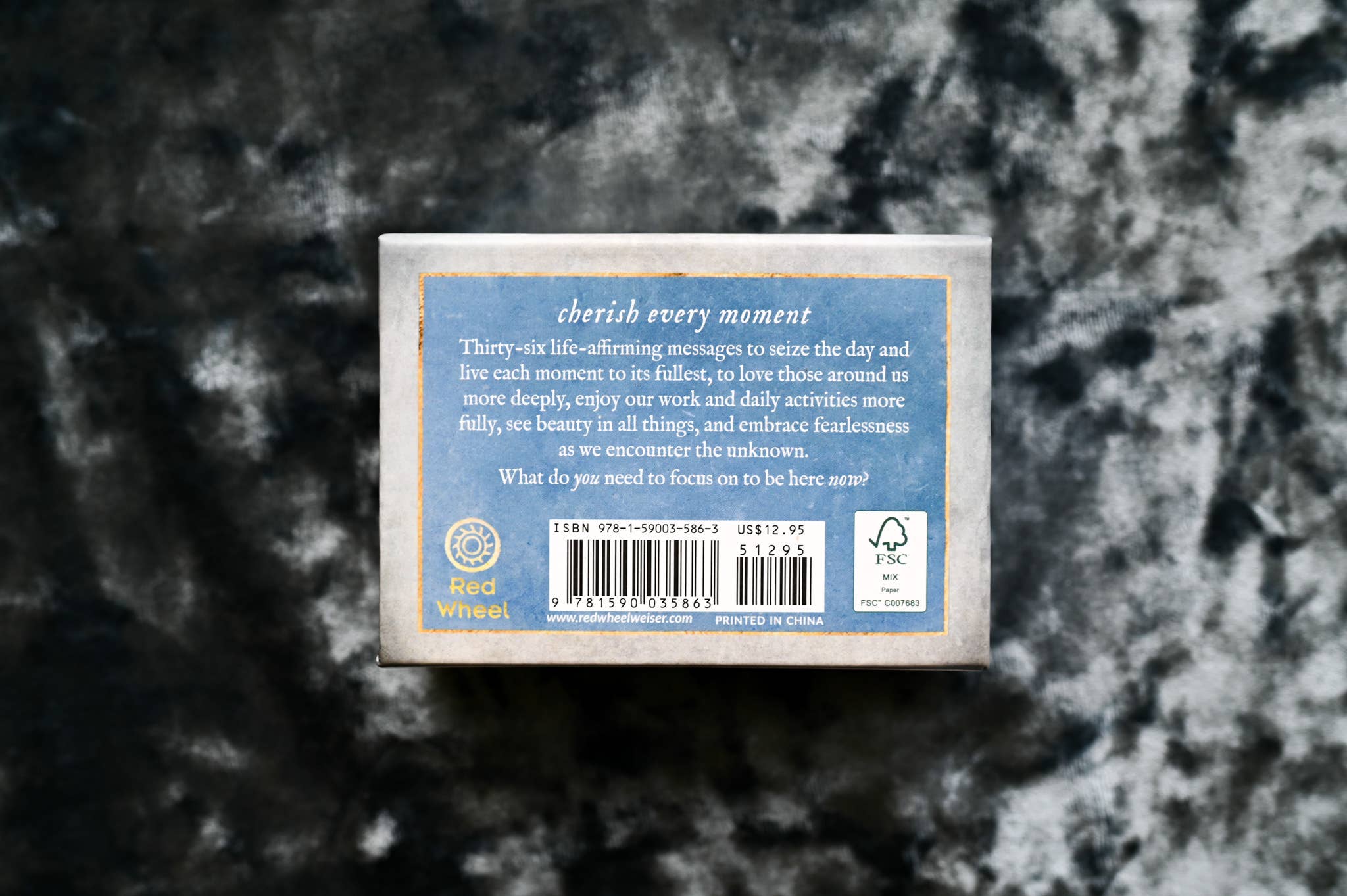 Red Wheel/Weiser LLC - Wholesale Tarot Cards - Memento Mori: 36 Mini Affirmation Cards to Embrace Life12