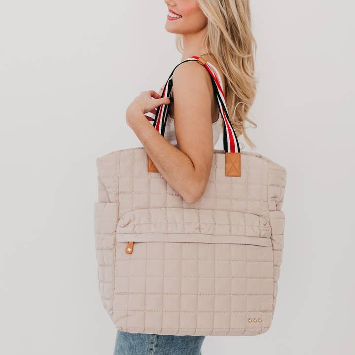 Pretty Simple - Wholesale Tote Bag - Women's - Tenley Quilted Tote Roller Bag