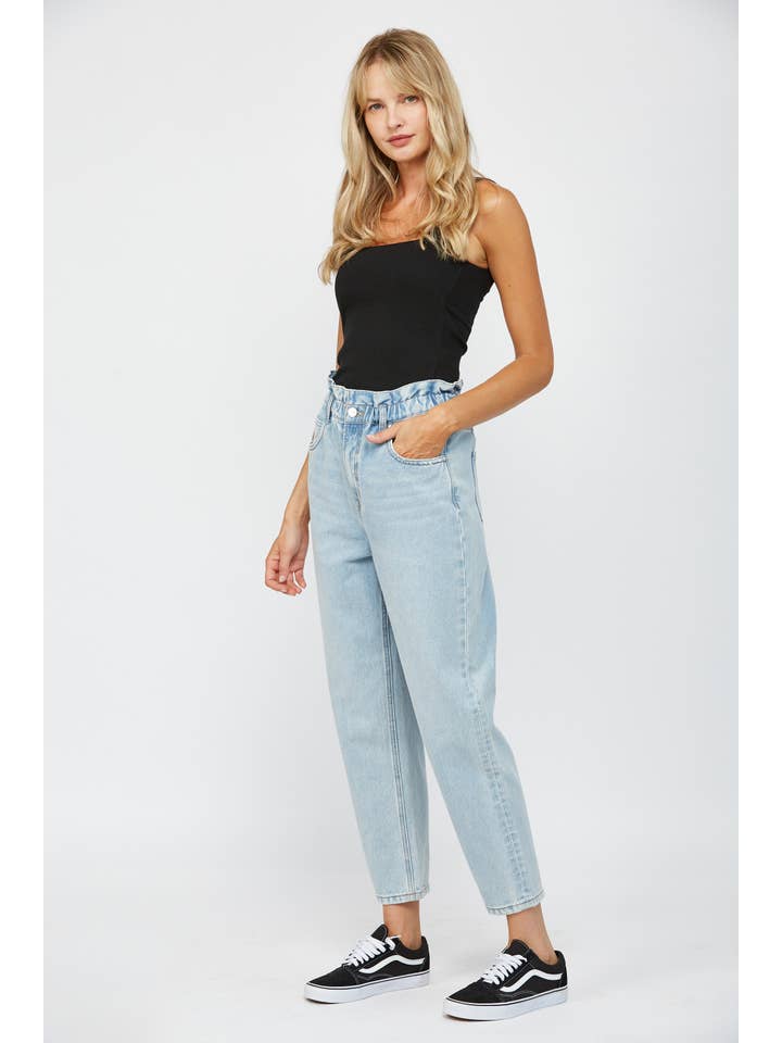 CLANDESTIN PAPERBAG SUPER HIGH RISE MOM JEAN for wholesale on Faire1
